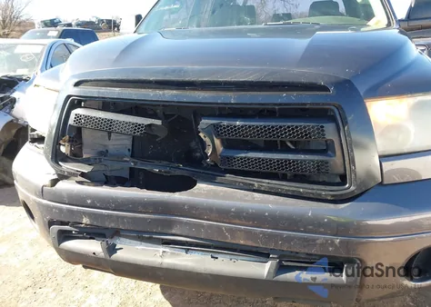 2013 Toyota Tundra Grade 4.6L V8 из США, поврежденный, VIN 5TFRM5F15DX052164